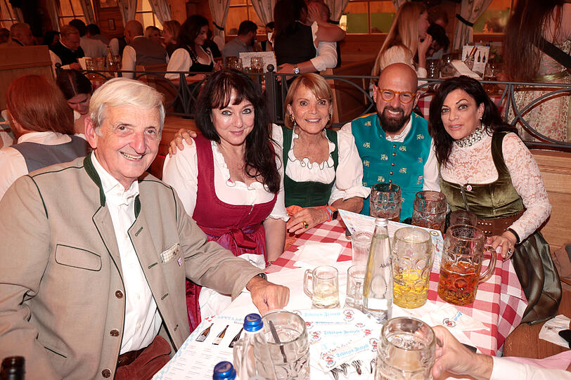 Dieter Hermann, Sharon Katz, Uschi Glas, Guy Katz und Alice Brauner Zechbauer Dieter Hermann, Sharon Katz, Uschi Glas, Guy Katz und Alice Brauner Zechbauer