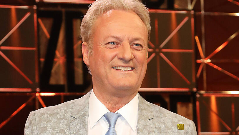 Uwe Hübner übt Kritik an Stefan Mross, der wegen der Absetzung von "Immer wieder sonntags" gegen die ARD schießt. Uwe Hübner übt Kritik an Stefan Mross, der wegen der Absetzung von "Immer wieder sonntags" gegen die ARD schießt.