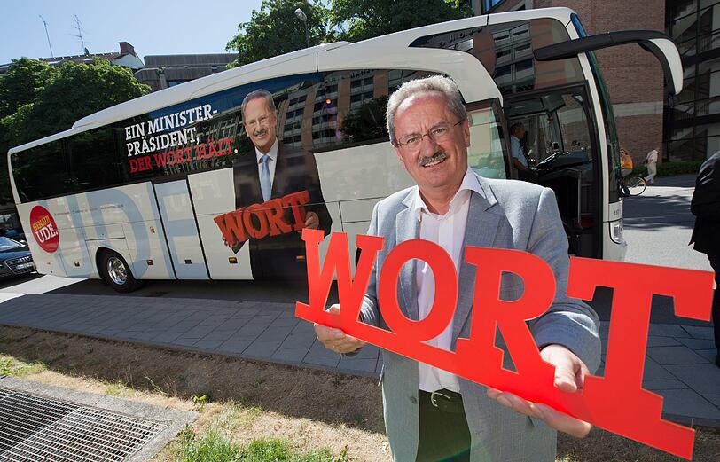 Knöllchen für den Wahlkampf-Bus - die Bilder.