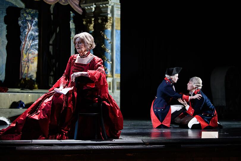 Hasses "Artaserse" mit Anja Silja und Studierenden der Bayerischen Theaterakademie.