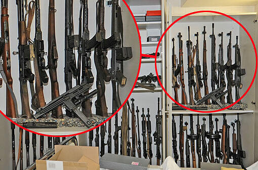 Maschinengewehre, Revolver, Pistolen und jede Menge Munition: Diese und noch mehr Schusswaffen hat die Polizei bei einem Münchner Arzt gefunden. Die Bilder
