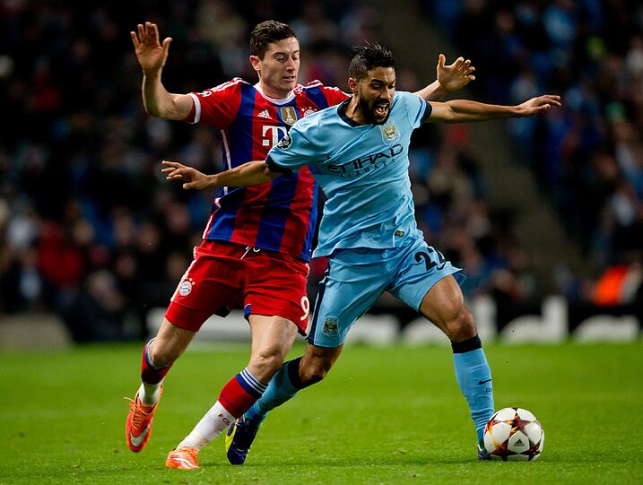 Hatte mit den Bayern gegen Gael Clichy und Manchester City das Nachsehen: Stürmer Robert Lewandowski.