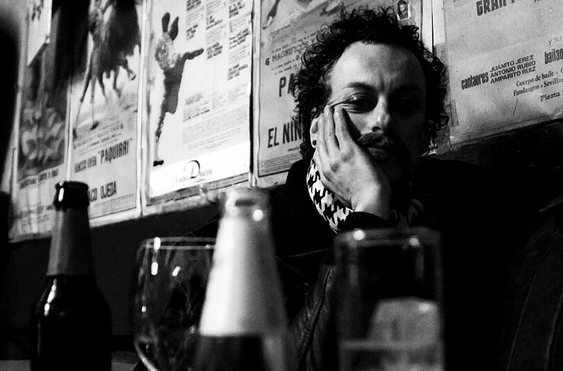Hier noch in Barcelona beim Bier, ab heute im Münchner Kreativquartier: Julio Tomé Garfield, Soundmixer von Blister 13.0.