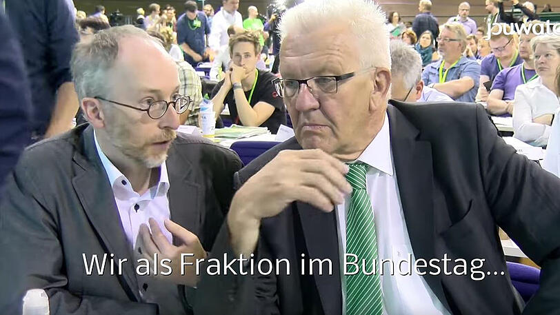 Redete sich in Rage: Baden-Württembergs Ministerpräsident Winfried Kretschmann. Links: Verkehrsexperte Matthias Gastel.