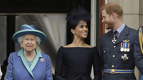 Queen Elisabeth soll sehr wütend auf Harry und Meghan sein. (Archivbild)