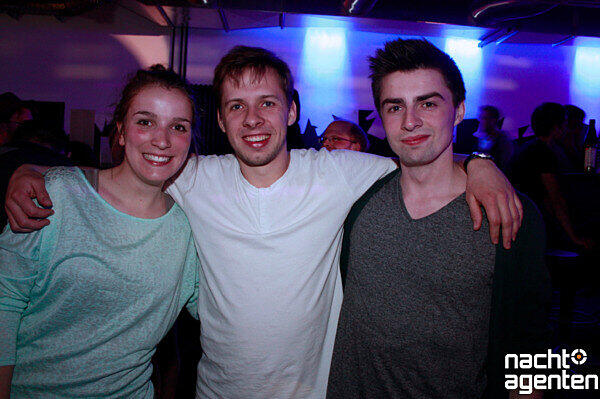 Beim Semesteropening in der Oly-Disco trafen sich die Studenten, um den Semesterbeginn gebührend zu begießen. Mehr Bilder unter: href="http://www.nachtagenten.de/gallery/semester-opening.921321.html