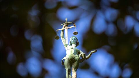 Am Landgericht Bamberg begann die Neuauflage des Prozesses gegen einen 75-J&auml;hrigen, dem die Staatsanwaltschaft Mord vorwirft.