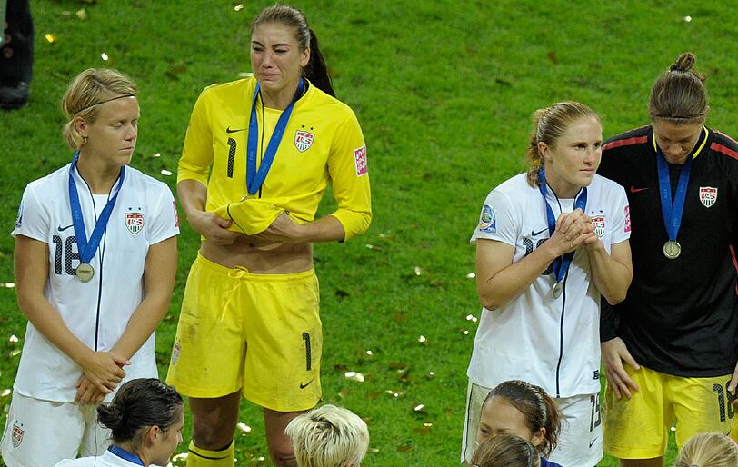 Schöne Hope Solo: So trauert die Amerikanerin nach dem verlorenem Finale gegen Japan