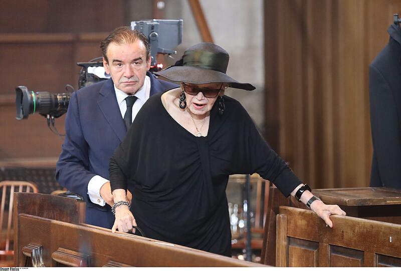 Lugners erste Ehefrau Christine Lugner mit Sohn Alexander.