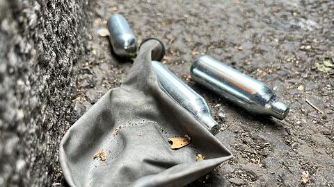 "Lachgas ist kein Spiel und keine harmlose Partydroge, sondern ein hohes Risiko f&uuml;r die Gesundheit", sagt die Bundesgesundheitsministerin. (Symbolbild)