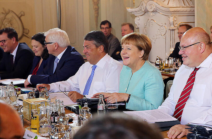 Die Bundeskanzlerin und und ihre Minister bei der Klausur auf Schloss Meseberg.