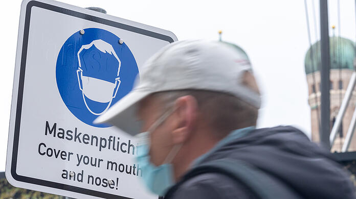 Die Maskenpflicht in der Münchner Innenstadt wird aufgehoben. (Archivbild)
