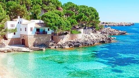 Ein Urlaub auf der spanischen Insel Mallorca kann sich für eine Familie lohnen.