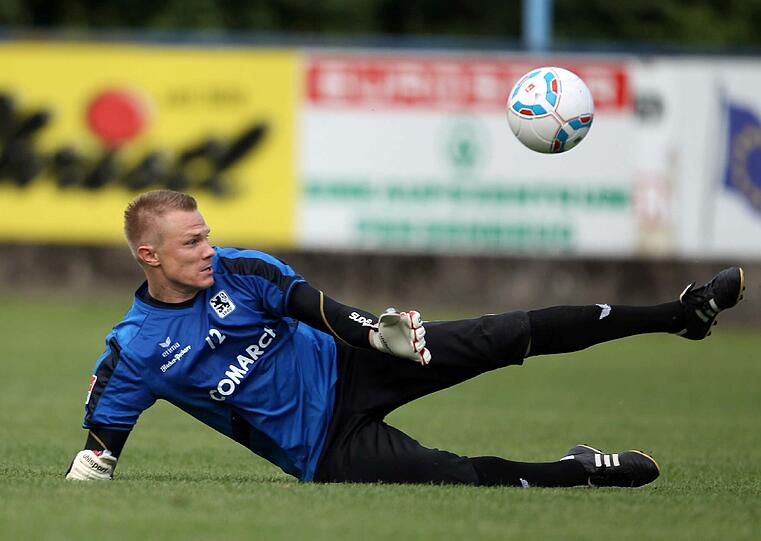 Die Löwen haben Quartier in Maria Taferl (Niederösterreich) bezogen. Bis 1. Juli bereitet sich der TSV 1860 dort auf die neue Saison vor. Die ersten Bilder vom Ort, dem Trainingsplatz, dem Quartier.