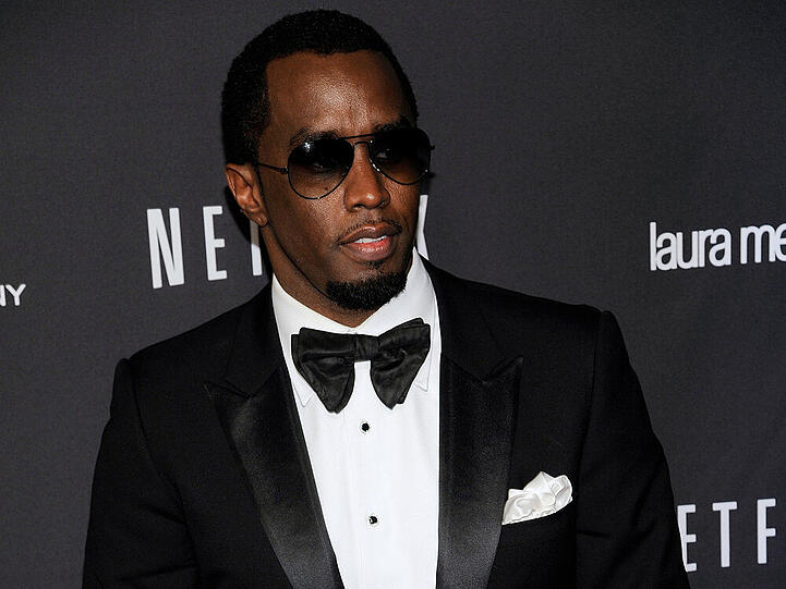 Sean "Diddy" Combs streitet die Vorwürfe ab, den Football-Trainer seines Sohnes angegriffen zu haben
