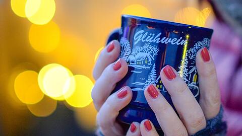 Um dieses Jahr Glühwein am Christkindlmarkt zu genießen, muss man sich erst registrieren.