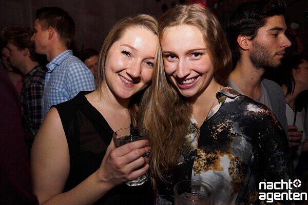 So feierte München am Samstag im Harry Klein bei der Party Kontra Rave. Mehr davon gibt's unter: www.nachtagenten.de
