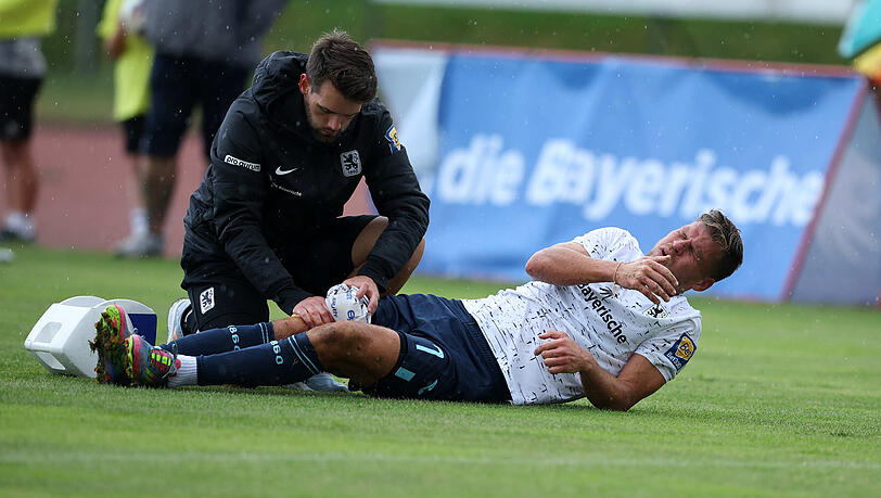 Trainingslager-Newsblog-des-TSV-1860-Gl-ckner-u-ert-sich-zu-Niederlechner-Verletzung