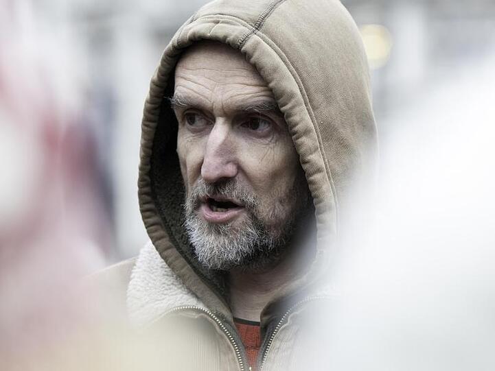Extinction-Rebellion-Mitbegründer Roger Hallam nennt den Holocaust ein "fast normales Ereignis" in der Menschheitsgeschichte.