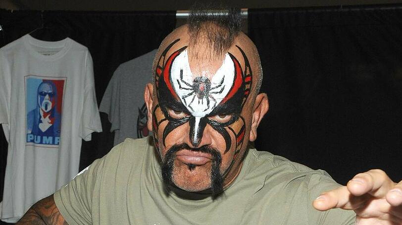 Road Warrior Animal bei einer "WrestleCon"-Show 2018 in New Orleans.