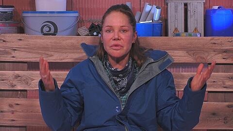 Doreen Dietel musste als erste VIP-Dame ihre Koffer im "Promi Big Brother"-Container packen. Doch nach ihrem Auszug erhebt sie Vorwürfe gegen ihre Konkurrentinnen.