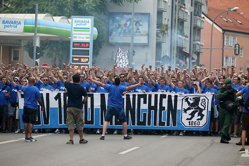 Die Löwen sind da! Die Bilder vor dem Amateurderby im Grünwalder Stadion.