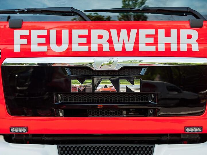 Ein Einsatzfahrzeug der Feuerwehr. (Archivbild)