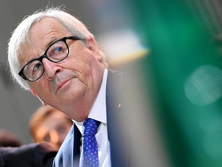 EU-Kommissionspräsident Jean-Claude Juncker erhält den "Freiheitspreis der Medien". Foto: Britta Pedersen/dpa-Zentralbild/Archiv