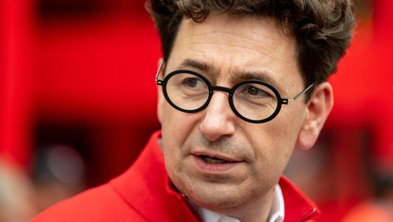 Mattia Binotto spricht von einer "schwierigen Zeit". Mattia Binotto spricht von einer "schwierigen Zeit".