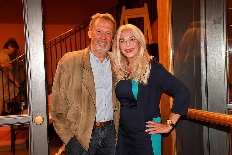 Schauspieler als Zuschauer: Hansi Kraus und Julia Kent.