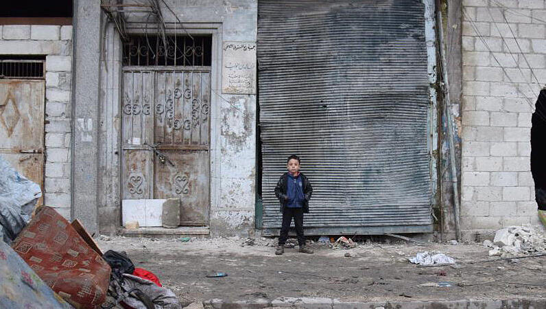 Straßenszene in der Nähe von Aleppo in Syrien. Straßenszene in der Nähe von Aleppo in Syrien.