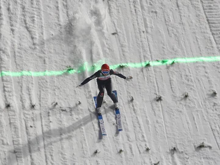 Die deutschen Skispringer um Stephan Leyhe sorgten in Oberstdorf für ein starkes Ergebnis.