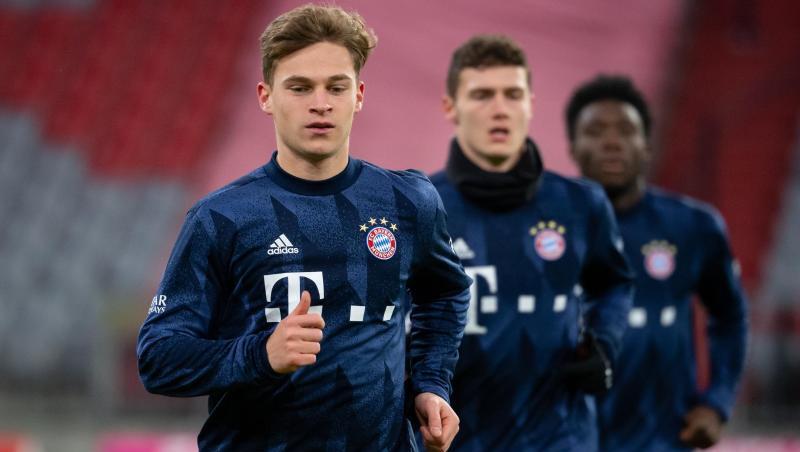"Es ist für uns eine sehr große Chance, den sechsten Titel innerhalb eines Jahres zu holen", sagt Joshua Kimmich (l).
