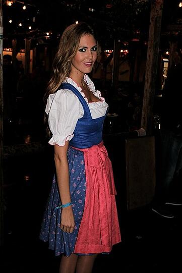 Nicht nur Javi Martínez ist in München und beim FC Bayern angekommen auch seine hübsche Freundin María Imízcoz. Zur Wiesn twitterte sie sehr fleißig, die AZ hat die besten Tweets.