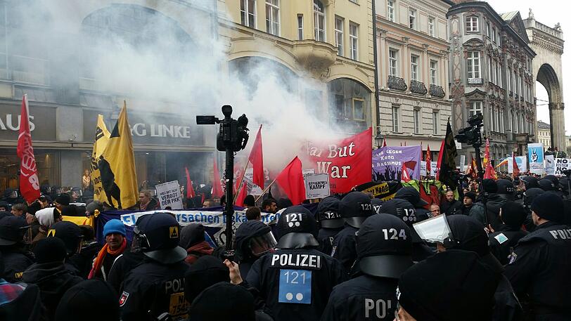 Die Bilder zur Demonstration gegen die Sicherheitskonferenz in München...