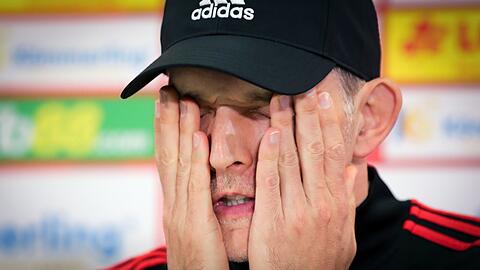 Nur zwei Siege in sieben Spielen: Zusammen mit Trainer-Flop Sören Lerby hält Thomas Tuchel nun den Negativ-Rekord für die schlechteste Bilanz als Coach des FC Bayern. Wie es zu diesem Absturz kommen konnte, kann sich der 49-Jährige immer weniger erklären.