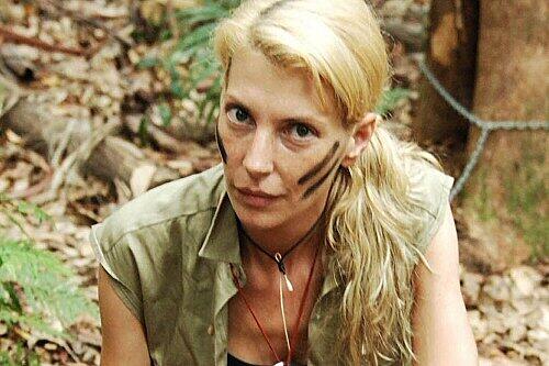 Was soll uns dieser Blick nun wieder sagen? Keine Ahnung. Aber es ist Giulia Siegel.