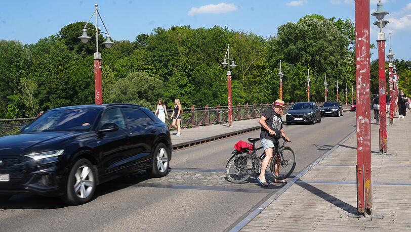 Die Forderung: Eine Ersatzquerung f&uuml;r den motorisierten Verkehr w&auml;hrend der zweij&auml;hrigen Vollsperrung f&uuml;r Autos und Motorr&auml;der.