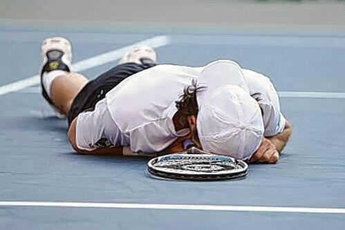 Tommy Haas am Boden: Deutschlands Tennis-Ass wurde an der Hüfte operiert.