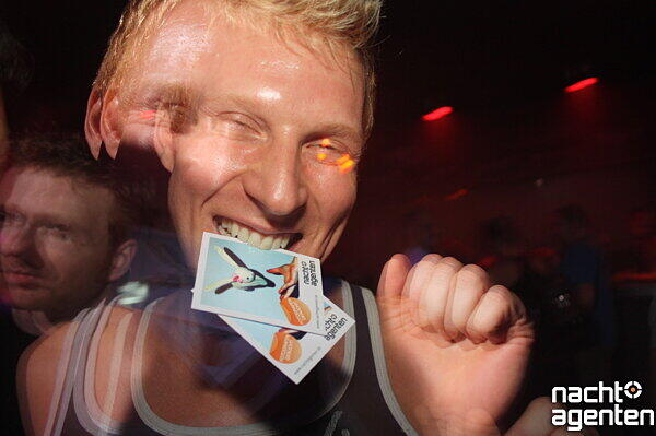 "6 Jahre NY.Club - Die große Geburtstagsparty" im NY.Club (Samstag, 15.10.11). Noch mehr Fotos gibt es hier www.nachtagenten.de.