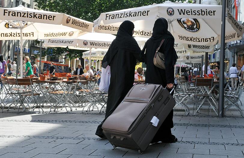 Längere Aufenthaltsdauer und höhere Ausgaben: Arabische Touristen in München bringen reichlich Umsatz.
