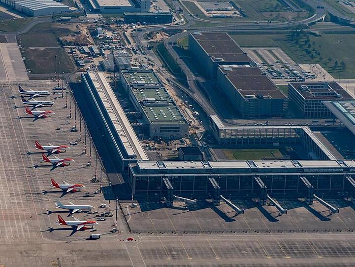 Blick auf den künftigen Hauptstadtflughafen BER.