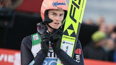 Karl Geiger nach seinem Sprung.