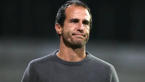 Derby-Sieg in Haching: Mehmet Scholl. Derby-Sieg in Haching: Mehmet Scholl.