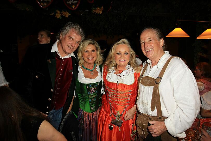 Michael und Marianne Hartl und Max Schautzer mit Ehefrau Gundel