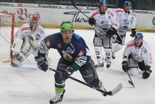 Volle Kraft voraus: Björn Barta (vorn) und seine Tiger-Kollegen haben sich für den Liga-Endspurt viel vorgenommen.