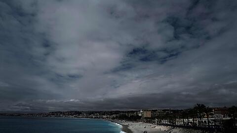 Einen Tag nach einem Stromausfall in Cannes war auch in Nizza kurz der Strom weg. (Archivbild)