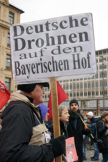 Die Bilder von der Demo gegen die Sicherheitskonferenz am Samstag.