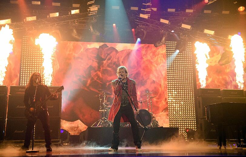 Avantasia: International erfolgreiches Symphonic-Metal-Projekt des Edguy-Sängers Tobias Sammet aus Fulda. Die Band tritt mit dem Song "Mystery Of A Blood Red Rose" an.