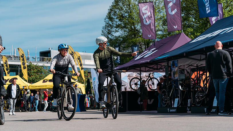 Auf einer Fl&auml;che von 20.000 Quadratmetern pr&auml;sentieren die Marken mehr als 1.000 E-Bikes, die Besucherinnenund Besucher vor Ort ausprobieren, testen und direkt erwerben k&ouml;nnen.